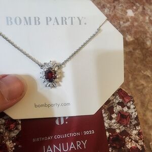 Another Day Together Garmet Cubic Zironia Rhodium Plating Bomb Party